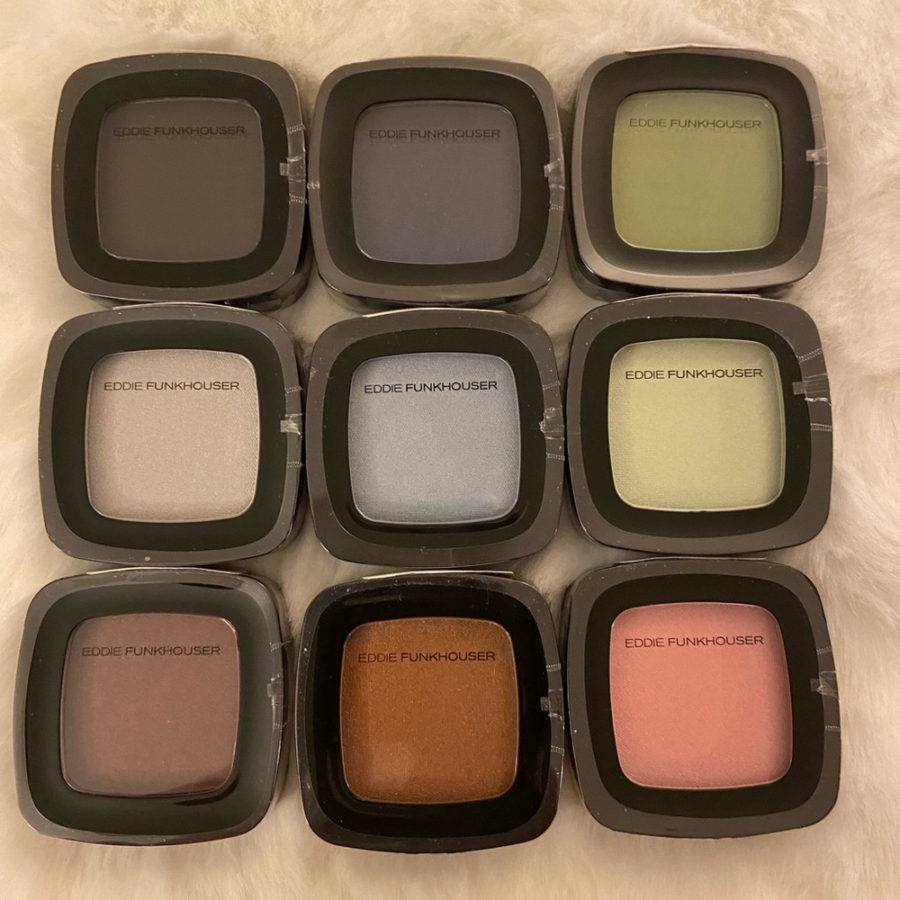 Set of 9 hyperreal eyeshadows Eddie Funkhouser